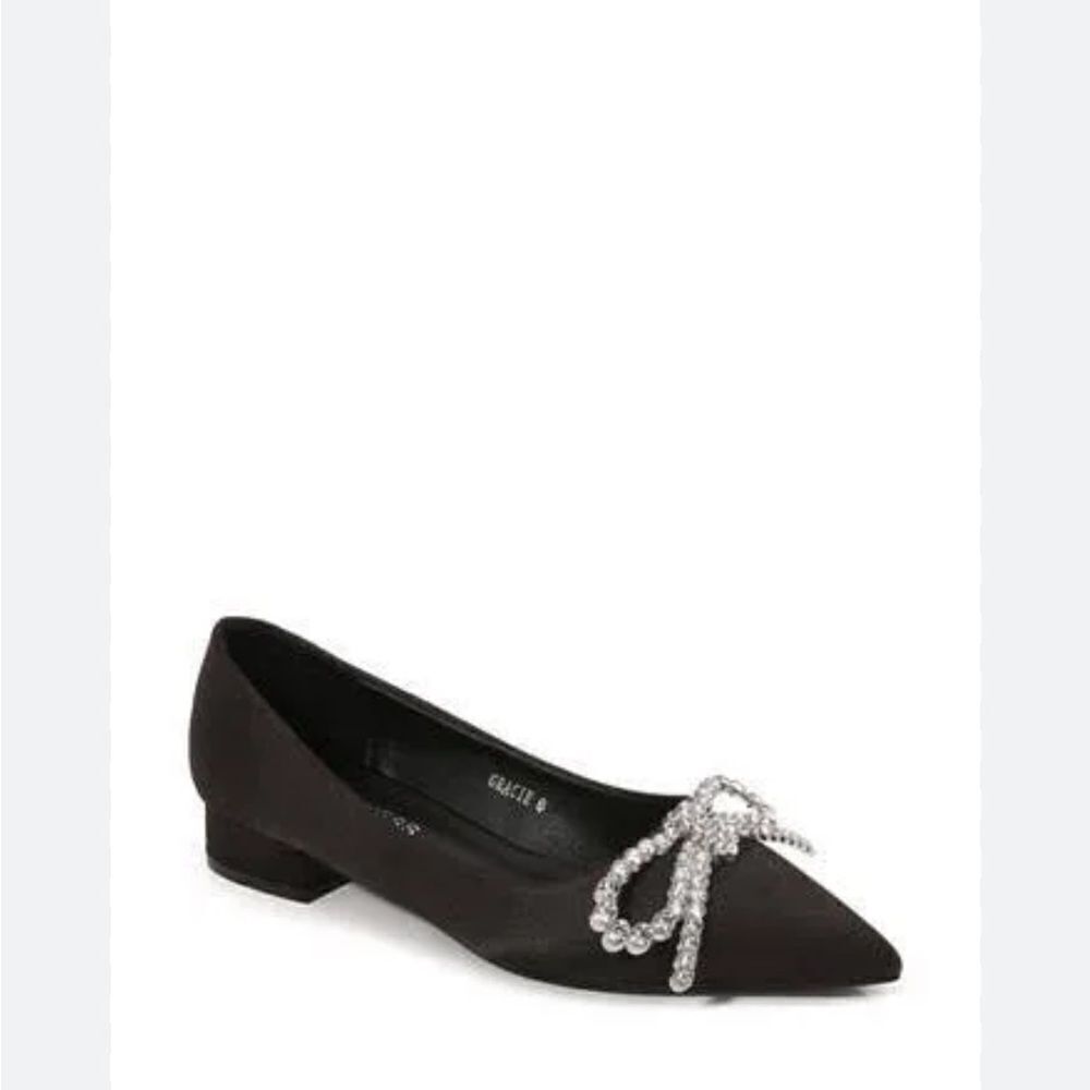 Nordstrom Berness Gracie Embellished Bow Flat Shoes Size 6.5 - Picture 2 of 8